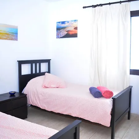 Habitación en casa particular Doble Con Bano Entrada Privada Huespedes *